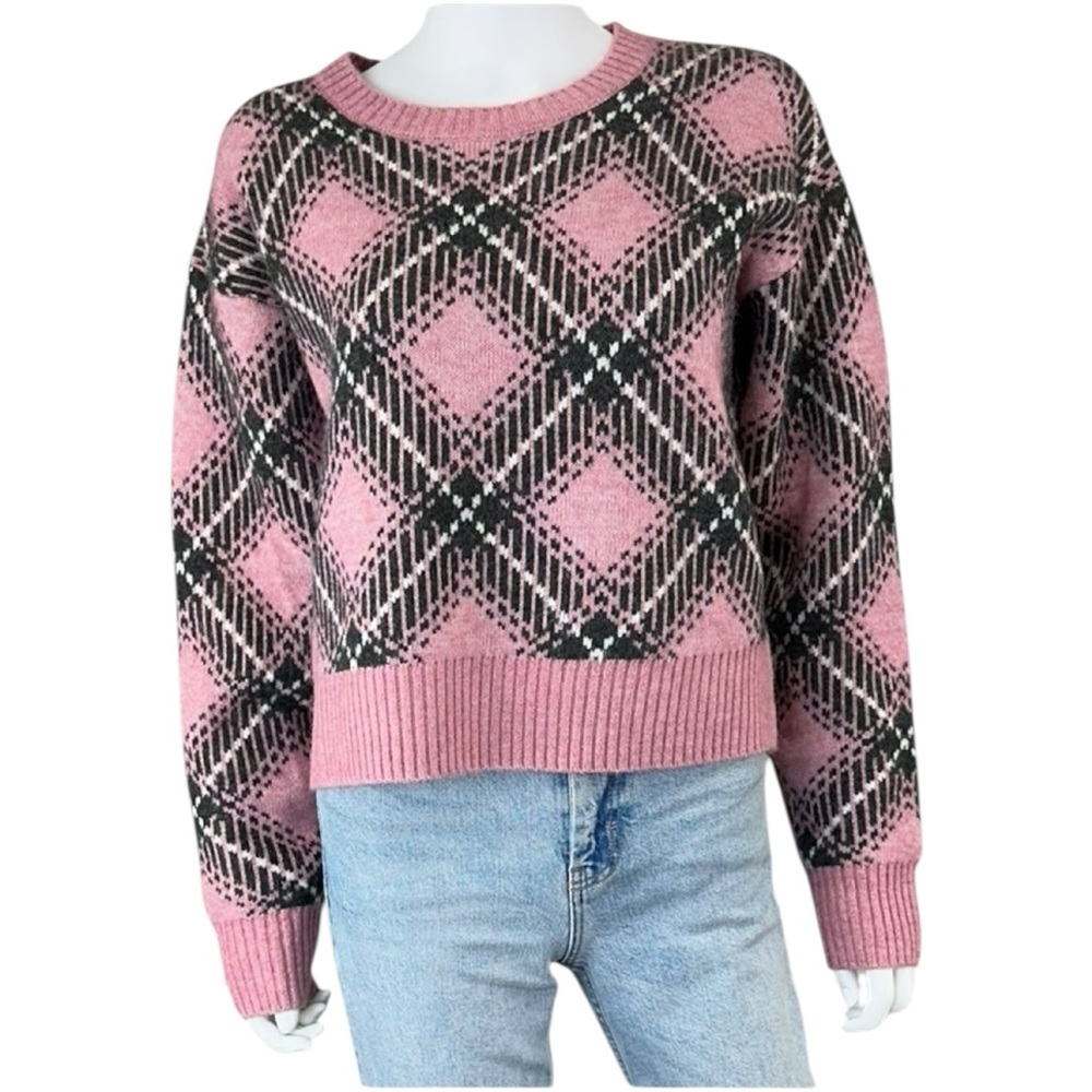 STEVE MADDEN NWT Pink Becka Argyle Sweater Size L
M0530